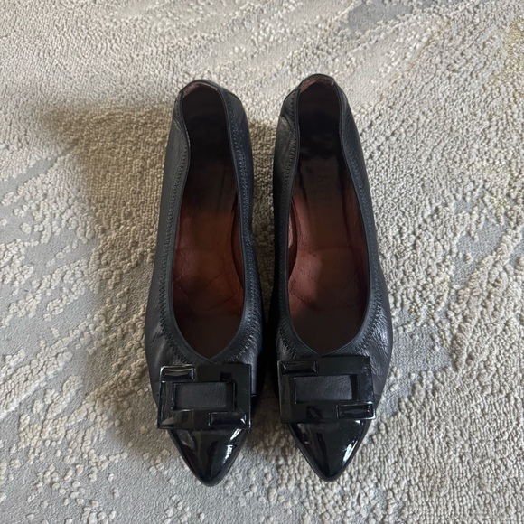 Hispanitas Omega Black pointy toe Pumps leather block heels cap toe 38.5 7.5 - Picture 1 of 13